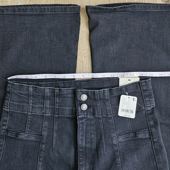 NWT Free People Jayde Flare Jeans - Picture 5 of 11